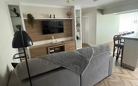Apartamento na Praia do Perequê